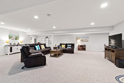 357 Nicholas Dr, Lancaster, MA 01523 photo 23