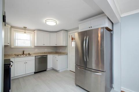 50 Seneca St, Springfield, MA 01151 photo 10