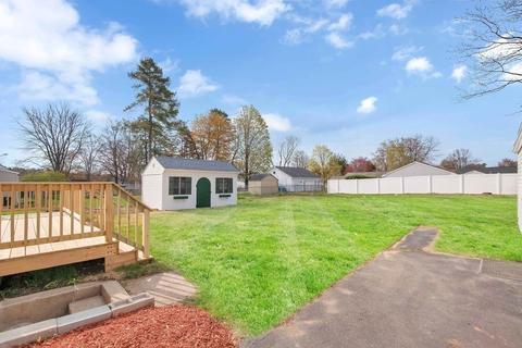 50 Seneca St, Springfield, MA 01151 photo 32