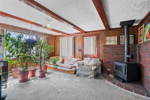 11 Maple Ave, Sharon, MA 02067 photo 8