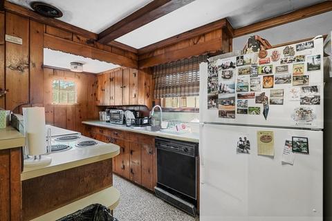 11 Maple Ave, Sharon, MA 02067 photo 5