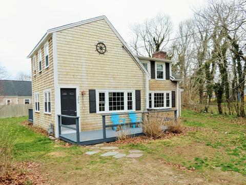 306 Oak Neck Rd, Hyannis, MA 02601 photo 1
