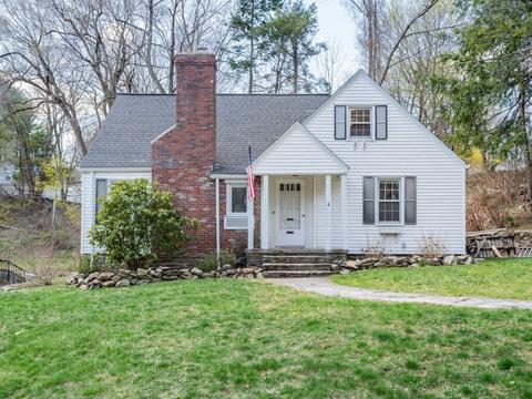 4 Pine Tree Dr, Worcester, MA 01609 photo 3