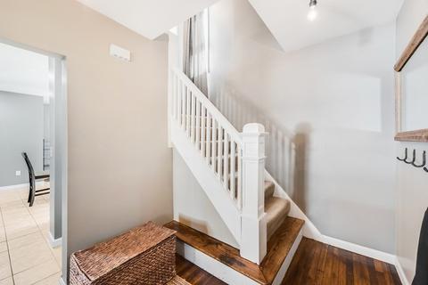 19 Hughes St, Springfield, MA 01108 photo 17