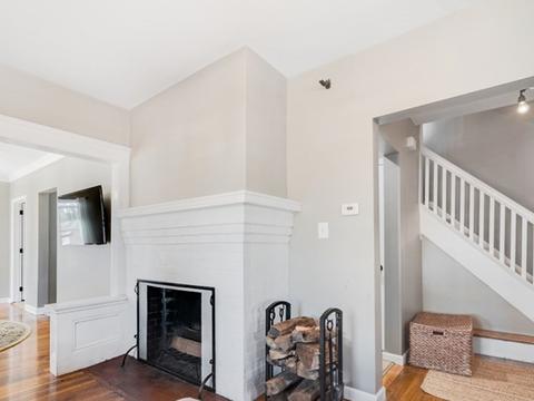 19 Hughes St, Springfield, MA 01108 photo 8