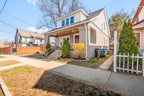 19 Hughes St, Springfield, MA 01108 photo 2