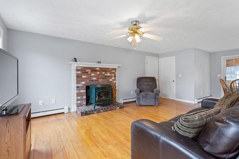 4 Euginia Dr, Mansfield, MA 02048 photo 6