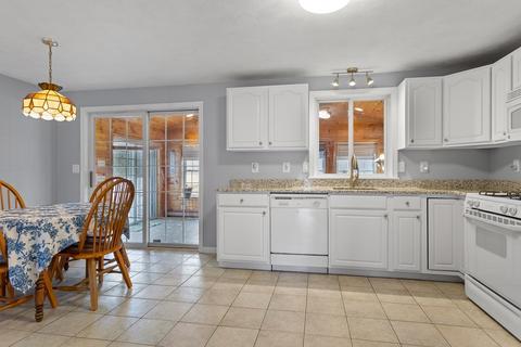 4 Euginia Dr, Mansfield, MA 02048 photo 11
