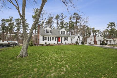 114 Sunset Dr, Raynham, MA 02767 photo 1