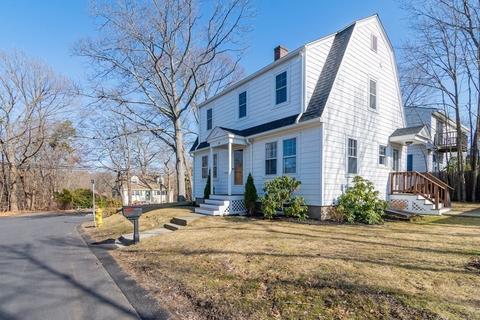 14 Arrowhead Ln, Dedham, MA 02026 photo 2