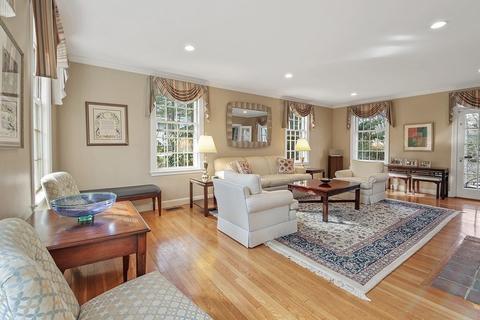 7 Cedar Rd, Brookline, MA 02467 photo 2