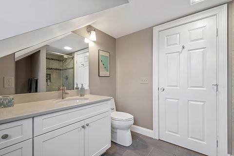 7 Cedar Rd, Brookline, MA 02467 photo 13
