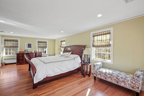 7 Cedar Rd, Brookline, MA 02467 photo 8