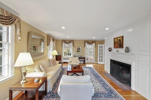 7 Cedar Rd, Brookline, MA 02467 photo 3
