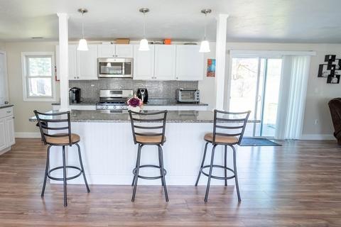 5 Penikese St, Wareham, MA 02576 photo 6