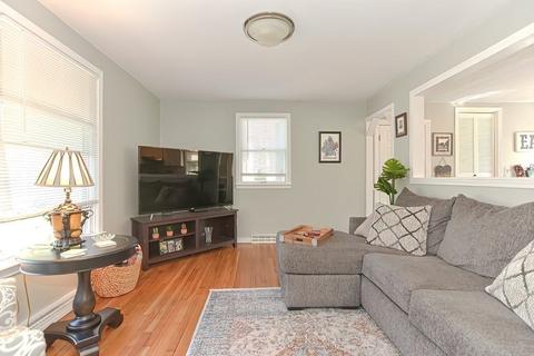 43 Cliff Rd, Bourne, MA 02532 photo 5