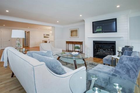 6 Rolleston Rd, Marblehead, MA 01945 photo 8