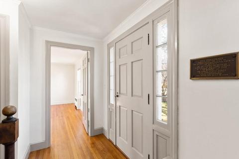 68 Conant St, Beverly, MA 01915 photo 5