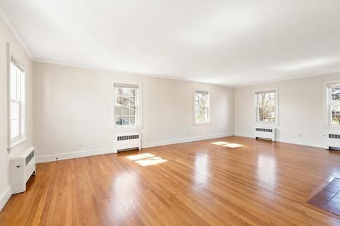 68 Conant St, Beverly, MA 01915 photo 7