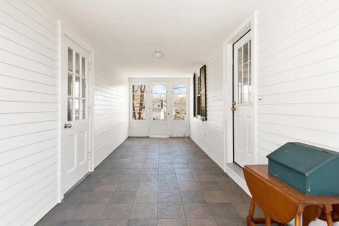 68 Conant St, Beverly, MA 01915 photo 16