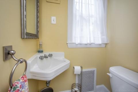 33 Hadwen Ln, Worcester, MA 01602 photo 16