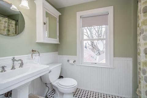 33 Hadwen Ln, Worcester, MA 01602 photo 31