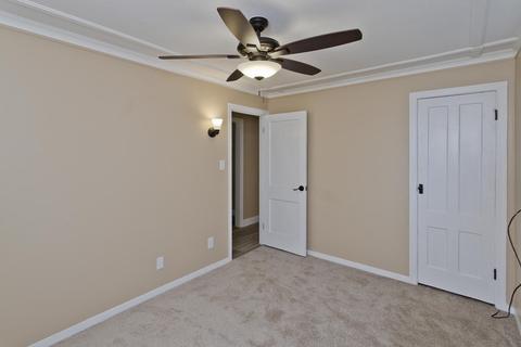 37 Eldridge St, Chicopee, MA 01013 photo 15