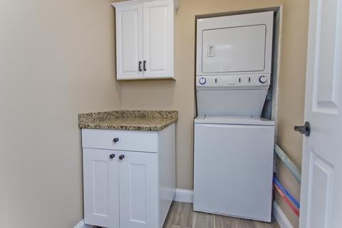 37 Eldridge St, Chicopee, MA 01013 photo 16