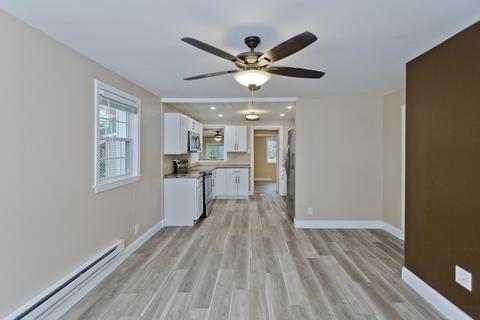 37 Eldridge St, Chicopee, MA 01013 photo 6