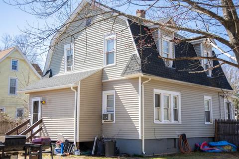 11 Elizabeth St, Springfield, MA 01109 photo 9