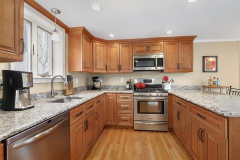 381 Appleton St, Arlington, MA 02476 photo 9