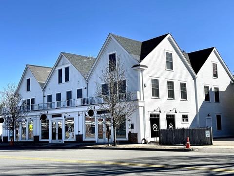 1110 Great Plain Ave #2, Needham, MA 02492 photo 1
