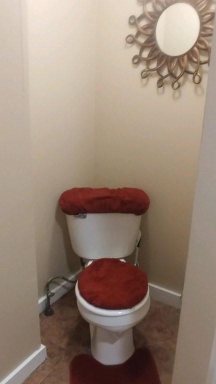 1807 Pleasant St, Fall River, MA 02723 photo 12