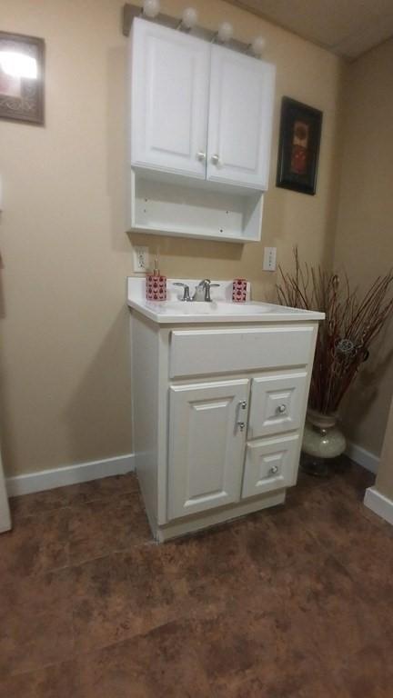 1807 Pleasant St, Fall River, MA 02723 photo 13