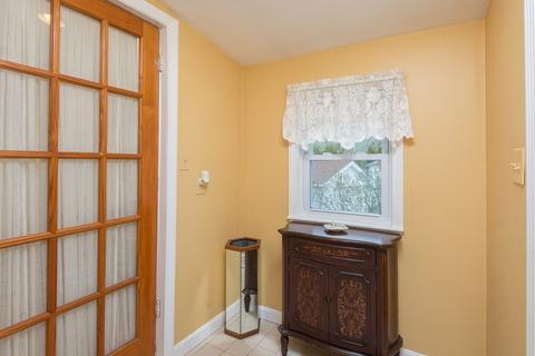 24 Volusia Rd, Hingham, MA 02043 photo 9