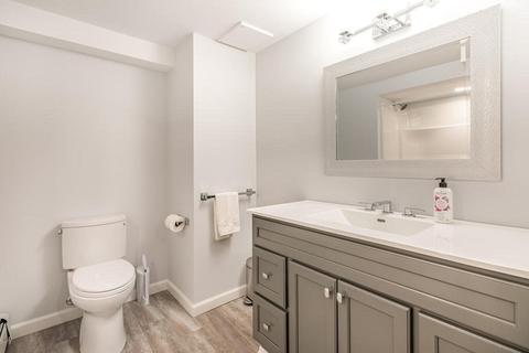 70 Pine St, Needham, MA 02492 photo 33