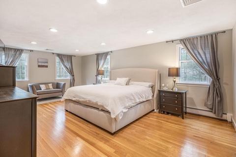 70 Pine St, Needham, MA 02492 photo 20