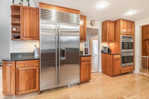 70 Pine St, Needham, MA 02492 photo 14