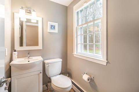 70 Pine St, Needham, MA 02492 photo 18
