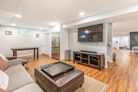 70 Pine St, Needham, MA 02492 photo 29