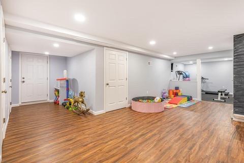 70 Pine St, Needham, MA 02492 photo 30