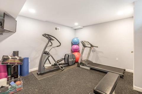 70 Pine St, Needham, MA 02492 photo 32