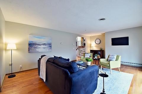 8 Mccarthy Cir, Framingham, MA 01702 photo 13