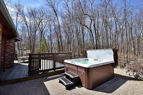 8 Mccarthy Cir, Framingham, MA 01702 photo 39