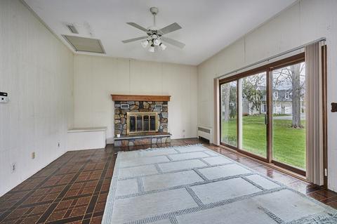 363 Main St, Easthampton, MA 01027 photo 10