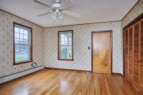 363 Main St, Easthampton, MA 01027 photo 17