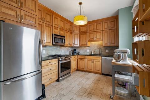 93 Centre St #3, Brookline, MA 02446 photo 2