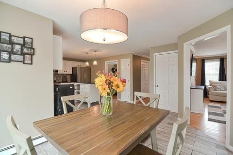 98 Maple St, Douglas, MA 01516 photo 10