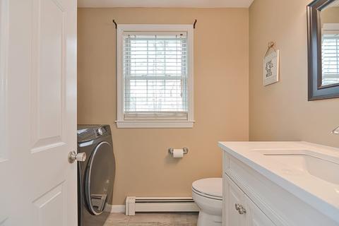 98 Maple St, Douglas, MA 01516 photo 11