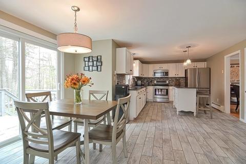 98 Maple St, Douglas, MA 01516 photo 9